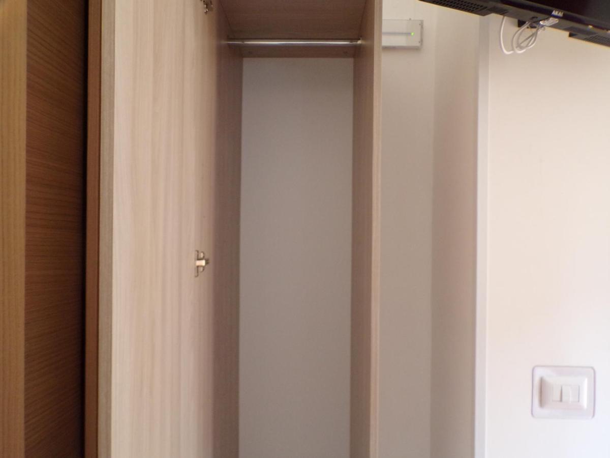 Nuova Aurora Rent Rooms Roccalumera Luaran gambar